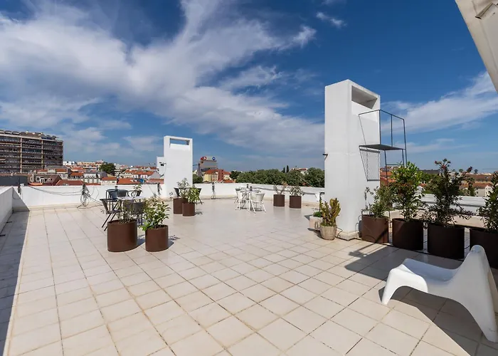 Dome Alvares Cabral Lisbona